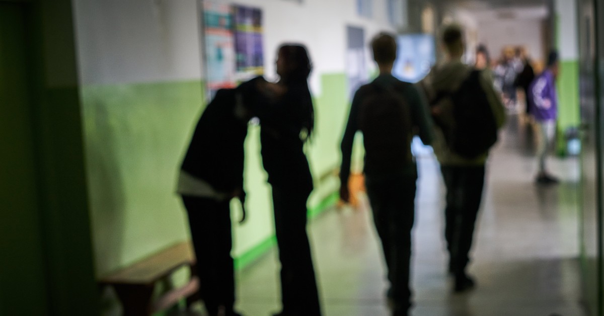 Smutek, zmęczenie i problemy z pamięcią. Tak czują się polscy uczniowie