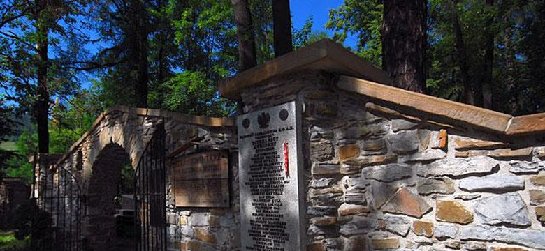 Cmentarz pod Tatrami. Tu leżą Witkiewicz i Przerwa-Tetmajer