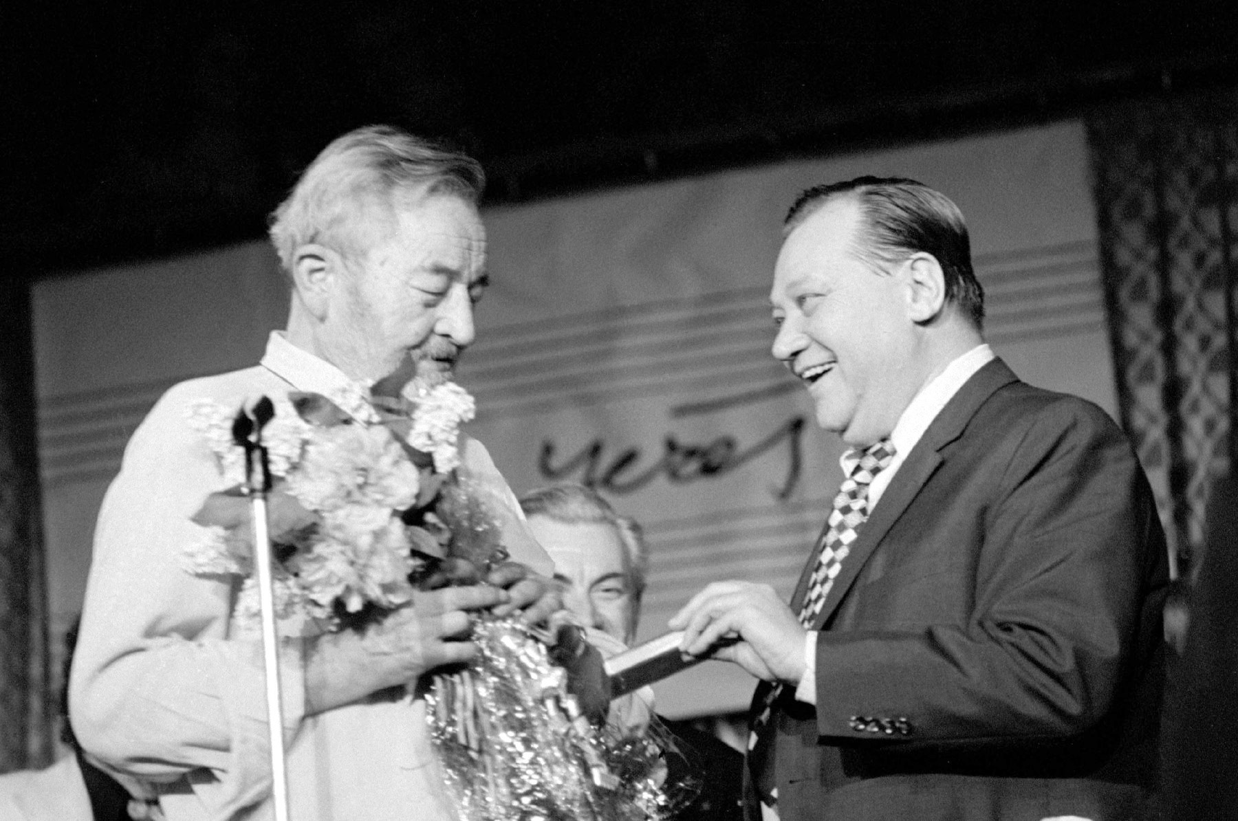 Českí herci Jan Werich a Rudolf Hrušínský.