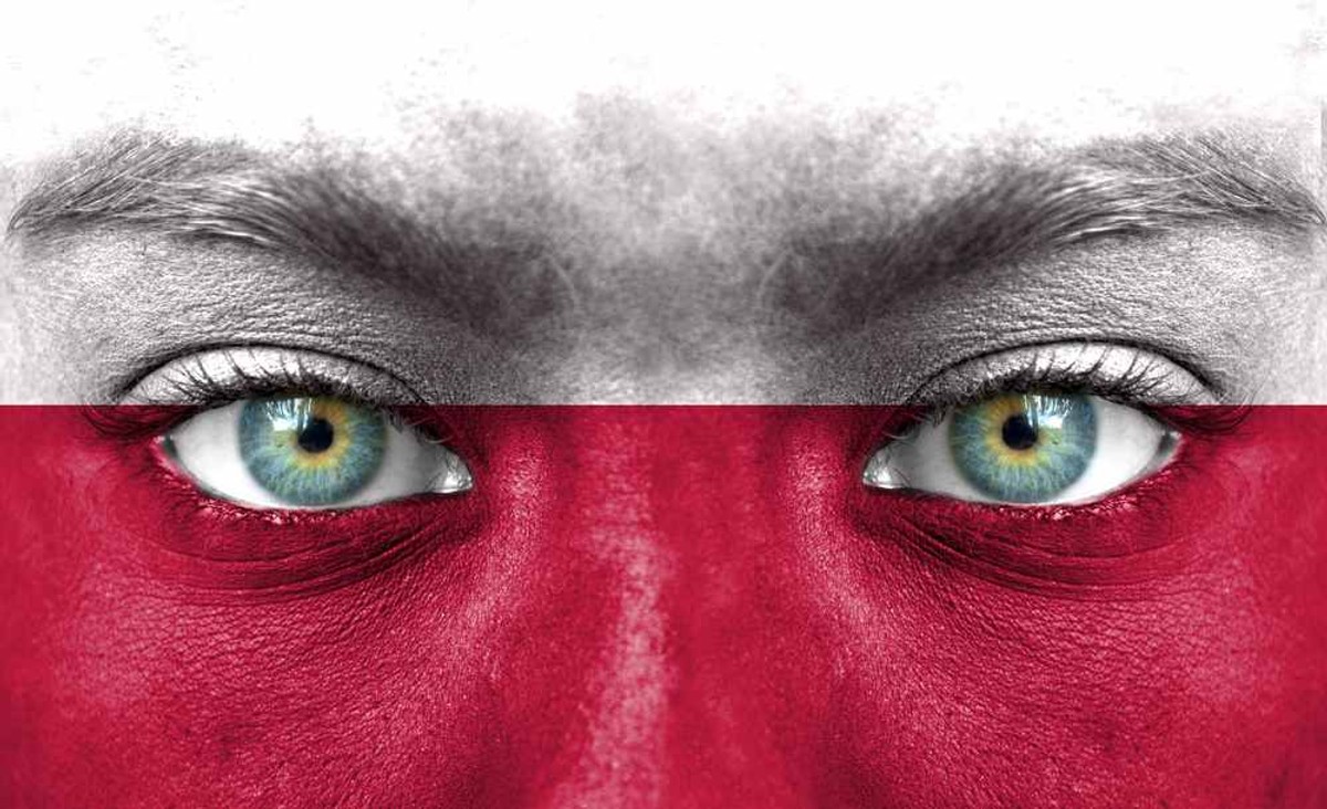 W marcu Sejm odrzucił pomysł prawicy, aby w referendum konstytucyjnym zapytać Polaków o dwa projekty: parlamentarny i obywatelski.