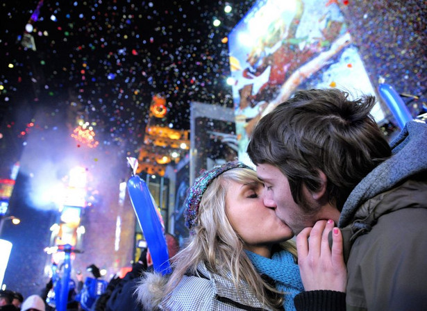 Tona konfetti i milion ludzi na Times Square