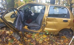 90-latek rozbił Matiza na drzewie. Wypadek na Lubelszczyźnie