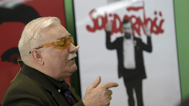 Wałęsa poprosił Cenckiewicza o weryfikację podpisów "Bolka"