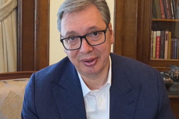 "PRVI GLASAČKI LISTIĆ" Vučić: "I ja ću sada izneti svoje primedbe i očekivanja, i od sebe i od drugih" (VIDEO)