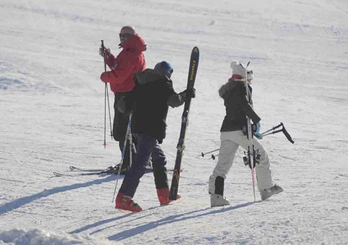 Państwo Tuskowie zaraz po śniadaniu wyruszają na stok