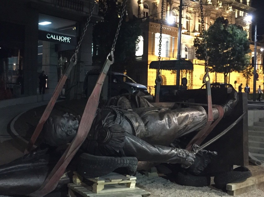 Spomenik caru Nikolaju Romanovu