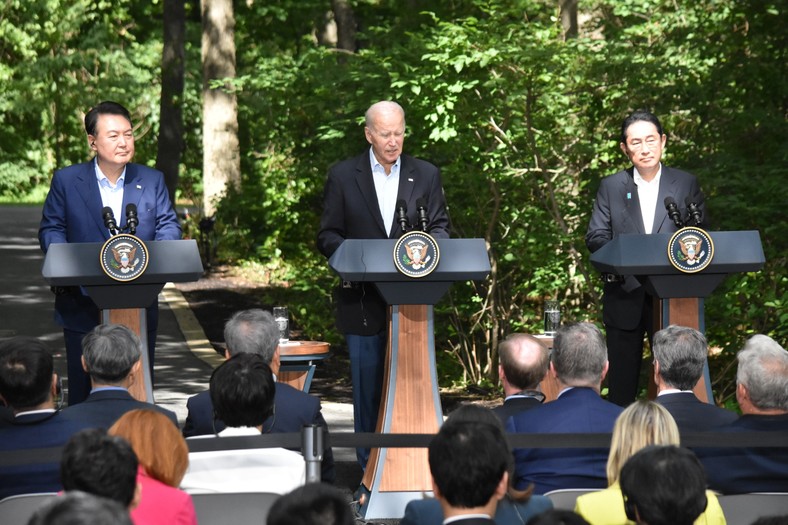 Yoon Suk-yeol, Joe Biden, Fumio Kishida w Camp David. 19.08.2023 r.