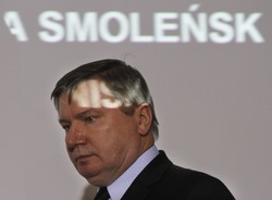 Będą zmiany w raporcie? Miller mówi o zwłokach gen. Błasika