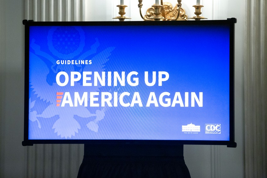 Tramp pokušava da ponovo pokrene američku ekonomiju