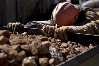 Meblujemy Rosjanom kopalnie swoim sprzętem