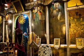 Ako na Veliki petak ZAGRMI ili pada kiša, to NIJE DOBAR ZNAK: Narodna verovanja kod Srba na dan Hristovog raspeća