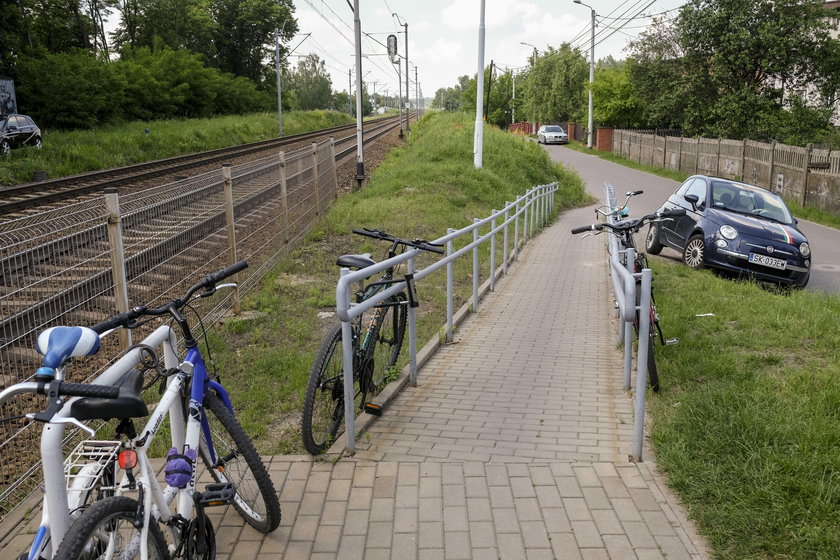 Katowice. PKP PLK nie chcą zbudować parkingu przy stacji w Podlesiu