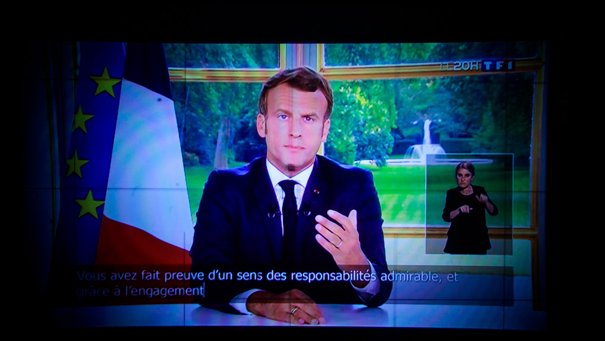 Francja. Emmanuel Macron: wygraliśmy z koronawirusem