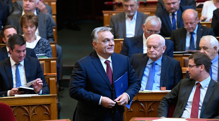 Orbán Viktor napirend előtt szólalt fel az őszi ülésszak nyitónapján / MTI Fotó: Kovács Tamás