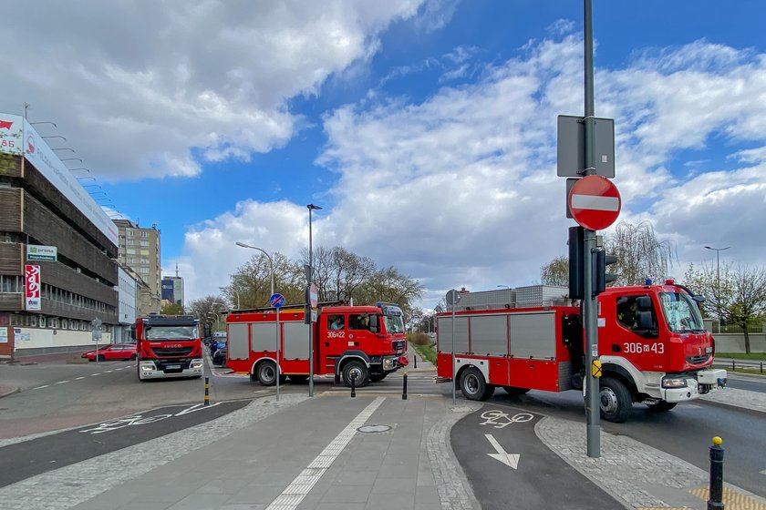 Straż pożarna w siedzibie PiS