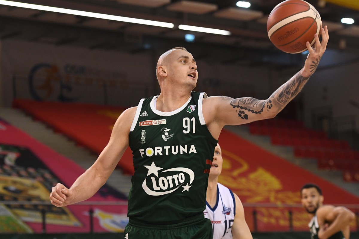 Dariusz Wyka