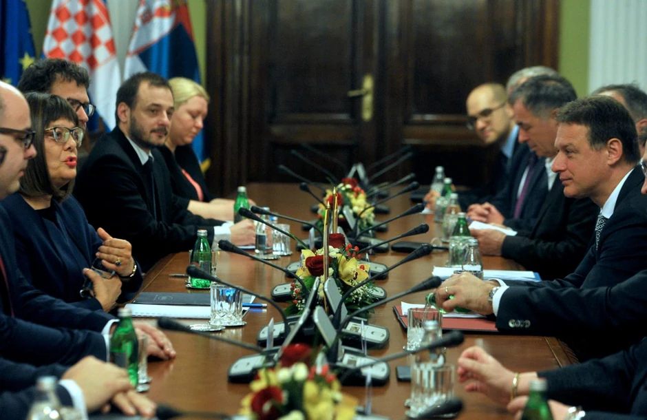 Sastanak srpske i hrvatske delegacije u Skupštini Srbije