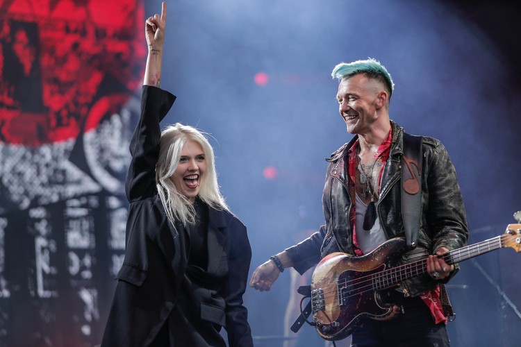 Daria Zawiałow i Wojtek Mazolewski na koncercie Męskie Granie 2018 w Żywcu fot. D.Kramski