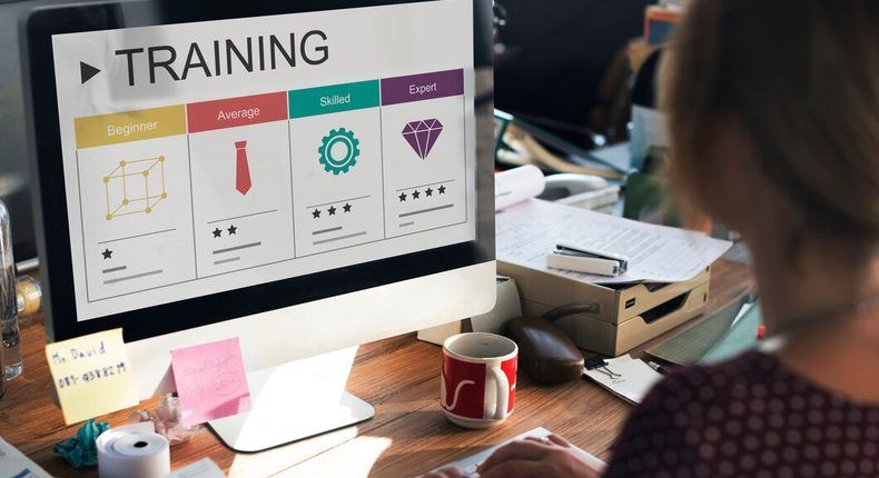 Top strategies for enhancing sales training with an LMS