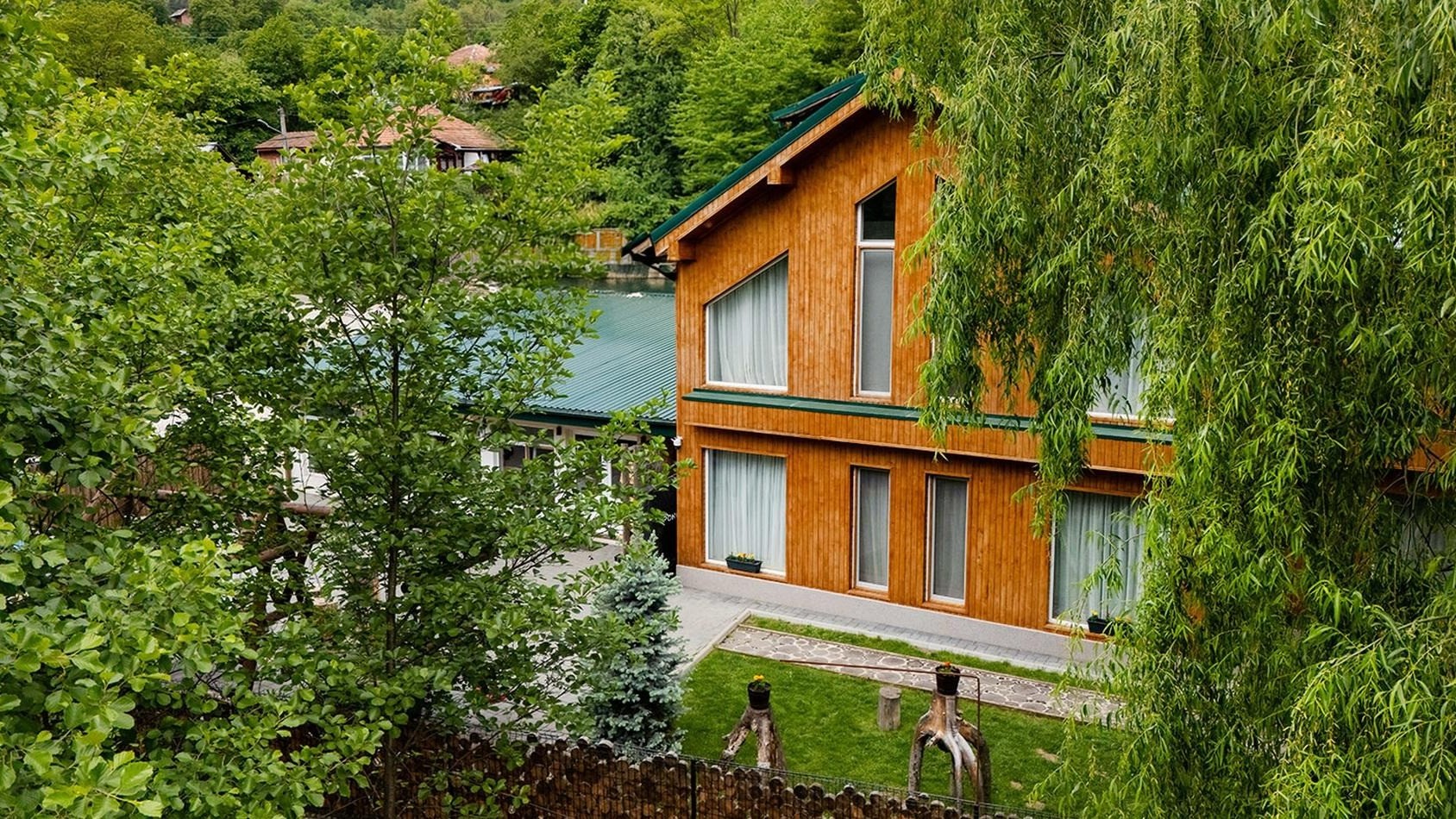 Buturuga Mică: câteva zile împreună, în mijlocul naturii