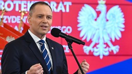 karol nawrocki w pałacu prezydenckim gościł skoczków narciarskich. dostał wyjątkowy prezent