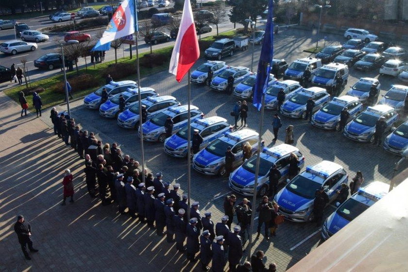 Nowe radiowozy dla podkarpackiej policji