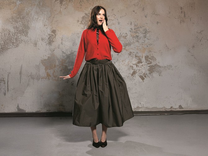 Džemper i cipele H&M, suknja Love by Valentina, bluza Mohito