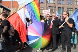 W Paryżu zamieszki po proteście przeciwko małżeństwom homoseksualistów