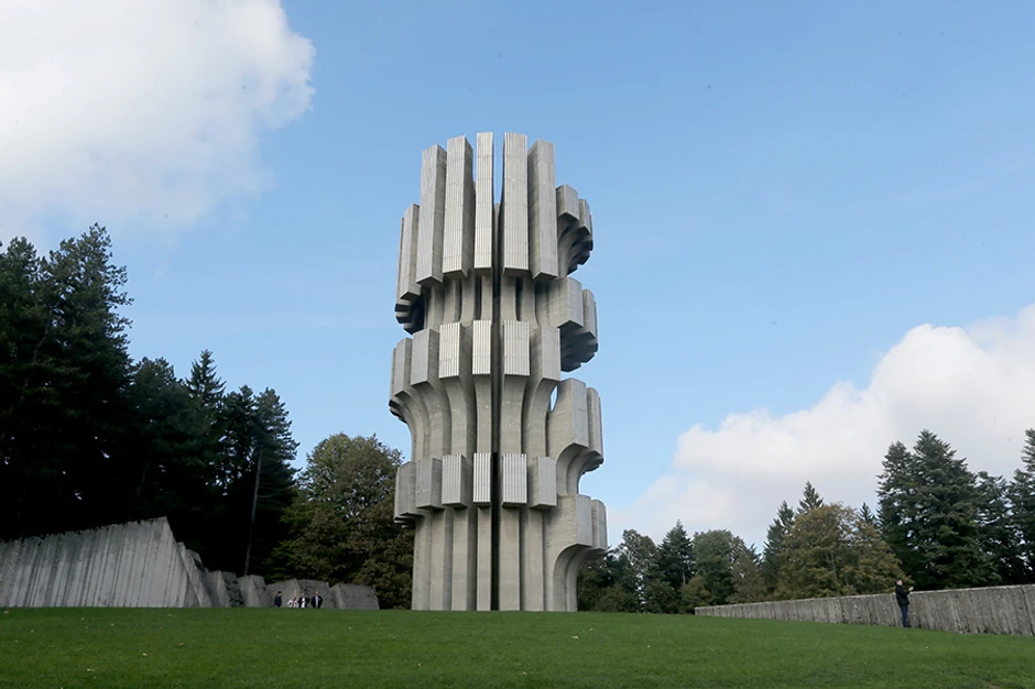 kozara-spomenik-foto-S-PASALIC