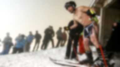 Naked Slalom Skirace - zawody sportowe dla golasów