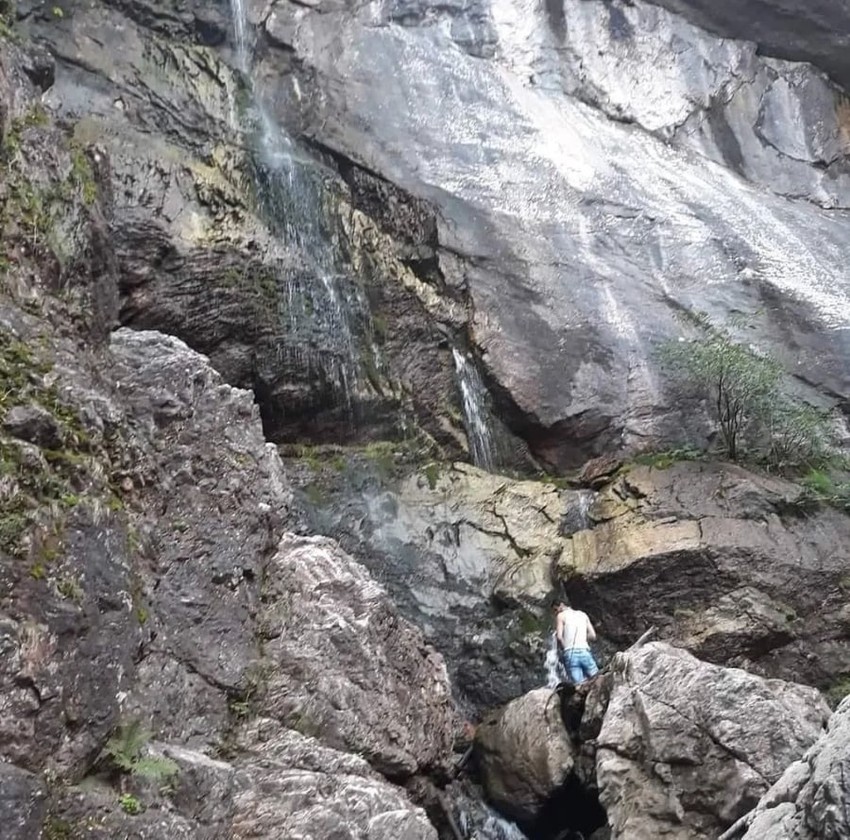 Vodopad Skakalo visok je 30 metara i nalazi se na nepristupačnom terenu