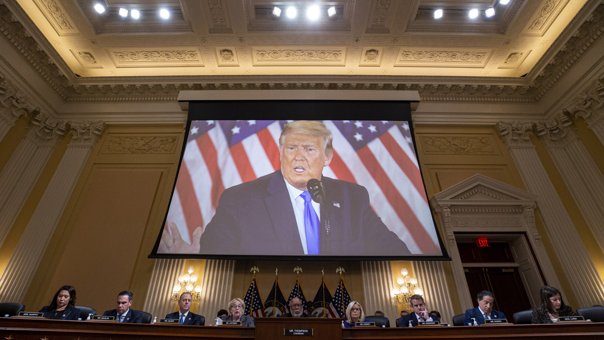 Donald Trump odpowie za szturm na Kapitol? Komisja śledcza rekomenduje zarzuty