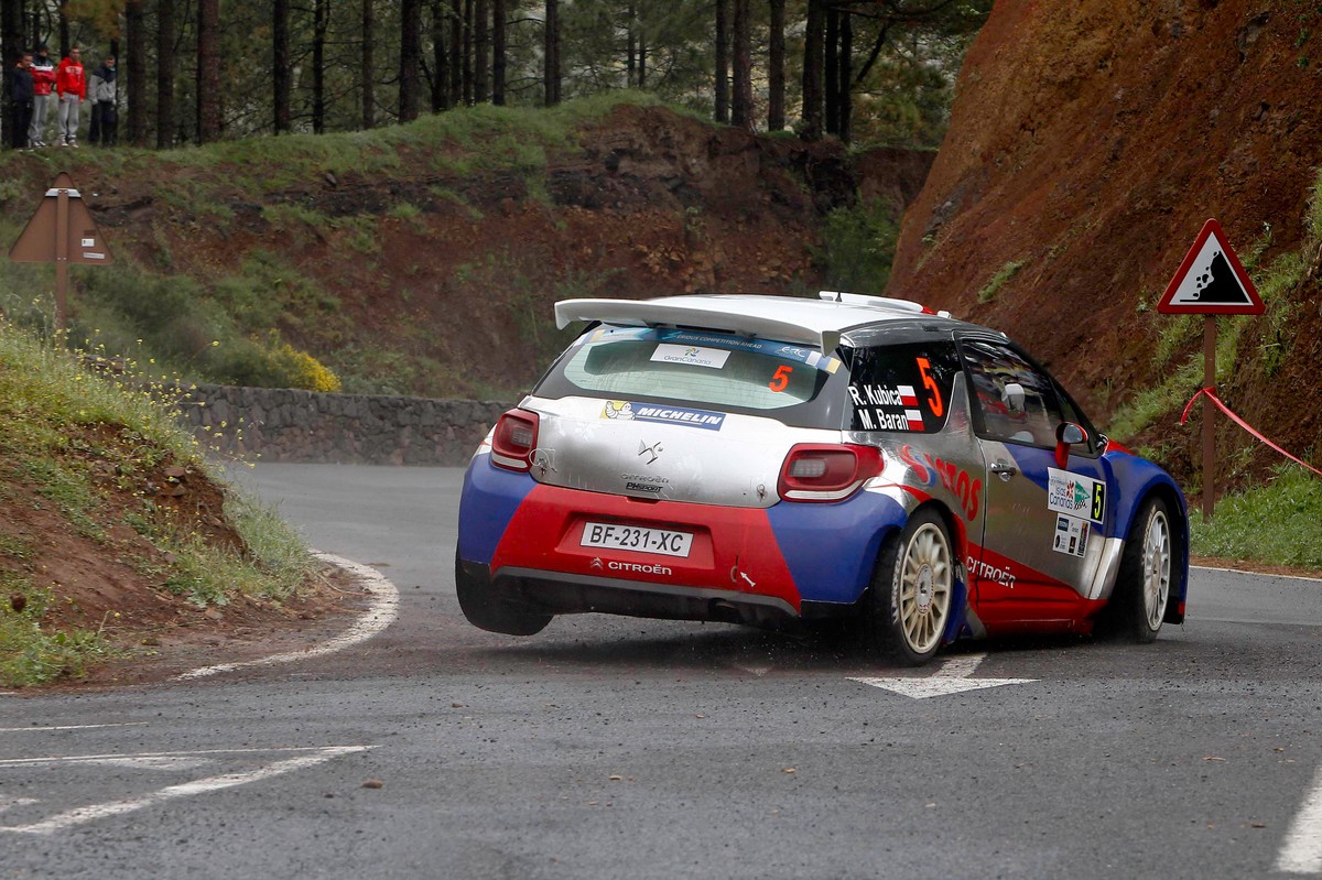Tak Robert Kubica rozbił auto. Zobacz, jak wypadł z trasy. WIDEO