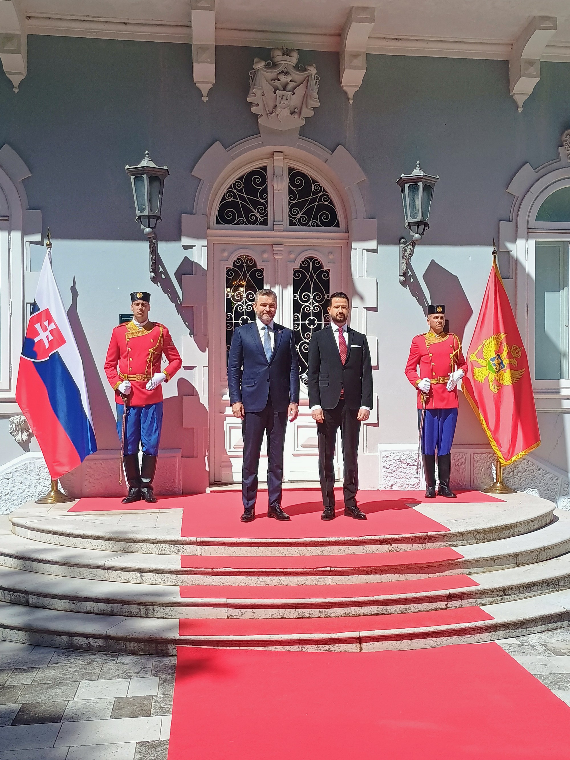 Prezident SR Peter Pellegrini a prezident Čiernej Hory Jakov Milatovič.