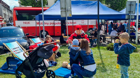 Akcja krwiodawstwa połączono z piknikiem służb mundurowych