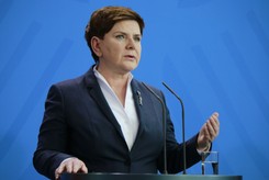 Beata Szydło o ustawie wiatrakowej: PO cichutko siedzi, ale...
