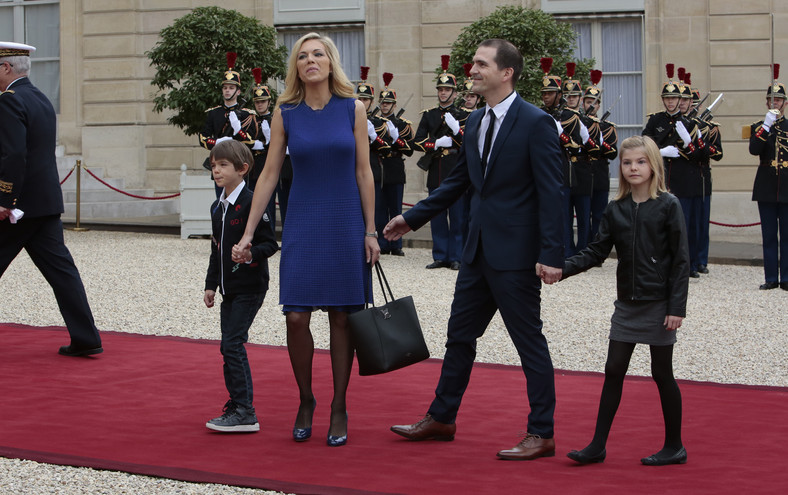 Laurence, córka Brigitte Macron z rodziną