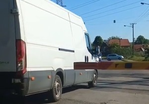 Vreoci: Rampa spuštena, a vozila prolaze