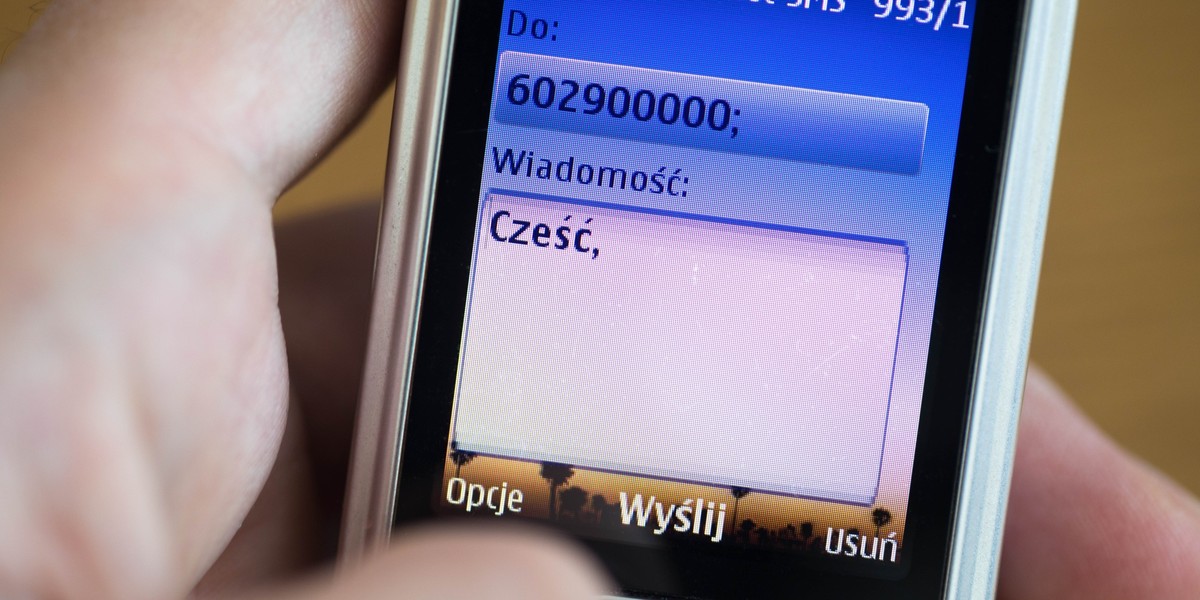 Od 15 maja obowiązują nowe maksymalne stawki za międzynarodowe rozmowy i wiadomości SMS w obrębie UE.