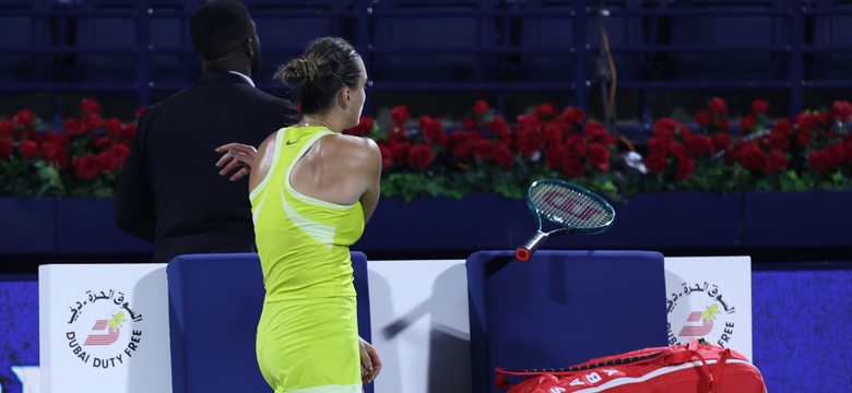 Wielka sensacja w Dubaju! Wściekła Aryna Sabalenka rzuciła rakietą