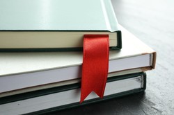 Błyskawiczny i trudny QUIZ z polskiego. Słowa, które brzmią podobnie, a znaczą co innego. 100 proc. to cud