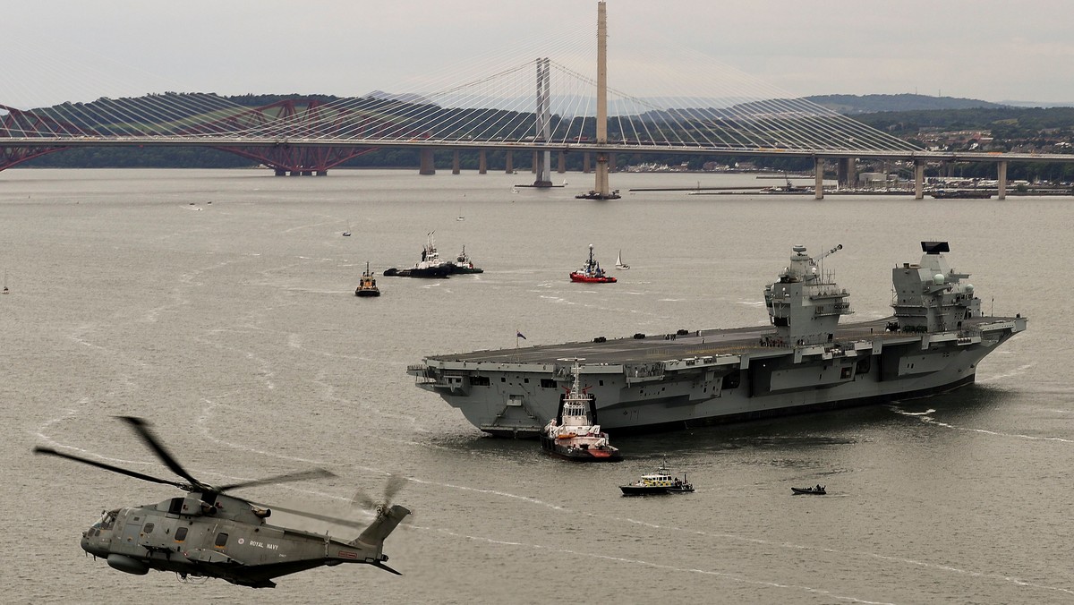 BRITAIN SCOTLAND DEFENCE AIRCRAFT CARRIER (HMS Queen Elizabeth sets sail for first time)