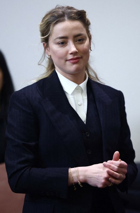 Amber Heard podczas rozprawy sądowej 21 kwietnia 2022 r.