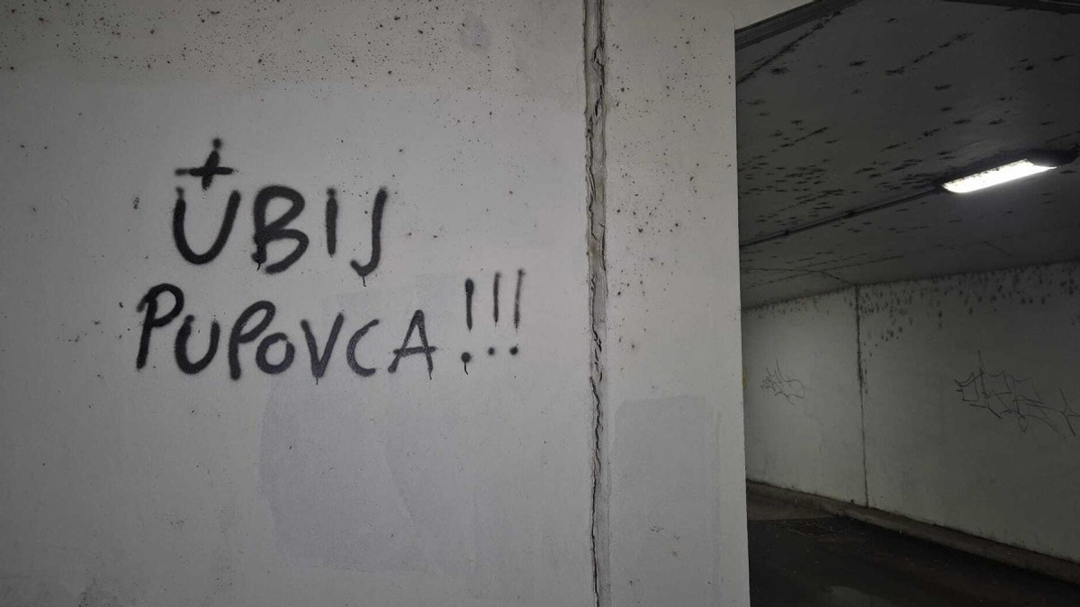 U Zagrebu osvanule preteće poruke Miloradu Pupovcu i ustaški simboli