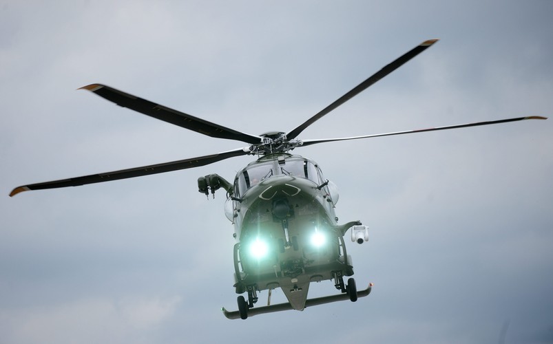 Podstawowe dane techniczne wielozadaniowego śmigłowca AW149: 
<br>* Średnica wirnika - 14,6 m 
<br>* Długość - 17,57 m
<br>* Długość kadłuba - 14,6 m
<br>* Szerokość kadłuba  -3,02 m
<br>* Wysokość  -5,14 m
<br>* Masa startowa – 8,6 t
<br>* Prędkość przelotowa - 278 km/h
<br>* Liczba miejsc - 18
<br><br>
fot. (zuz/mr) PAP/Bartłomiej Zborowski