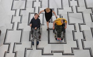 Senat za podniesieniem renty socjalnej z 865,03 zł do 1029,80 zł