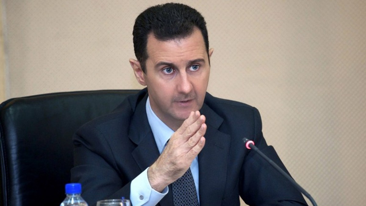 Syryjski prezydent Baszar al-Assad, przeciwko któremu od blisko dwóch lat w kraju toczy się rebelia, oskarżył brytyjski rząd o "zamiar uzbrojenia terrorystów" w Syrii. Uznał, że Londyn dąży do zmilitaryzowania sytuacji w ogarniętym przemocą kraju.