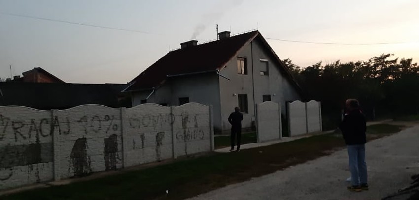Grafit na kući ubijenog - ''vrati 10 posto''