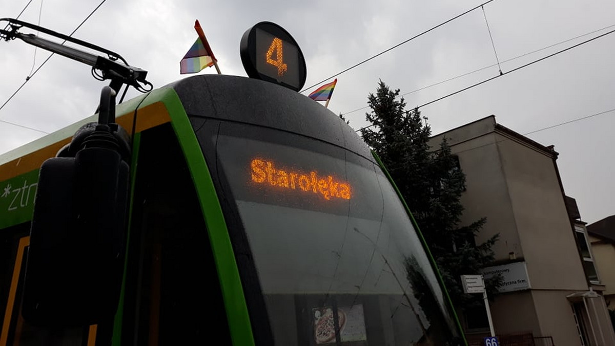 Poznań: motorniczy nie chciał prowadzić tramwaju z tęczowymi flagami