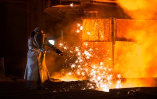 Problemy z jakością stali opóźnią inwestycje w energetyce